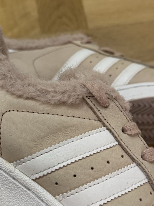 Adidas superstar fur