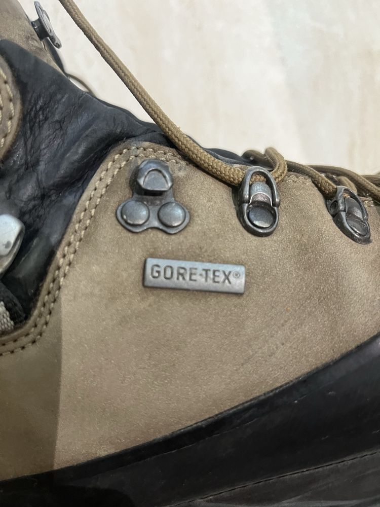 Черевики ботинки чоловічі Lowa gore-tex.