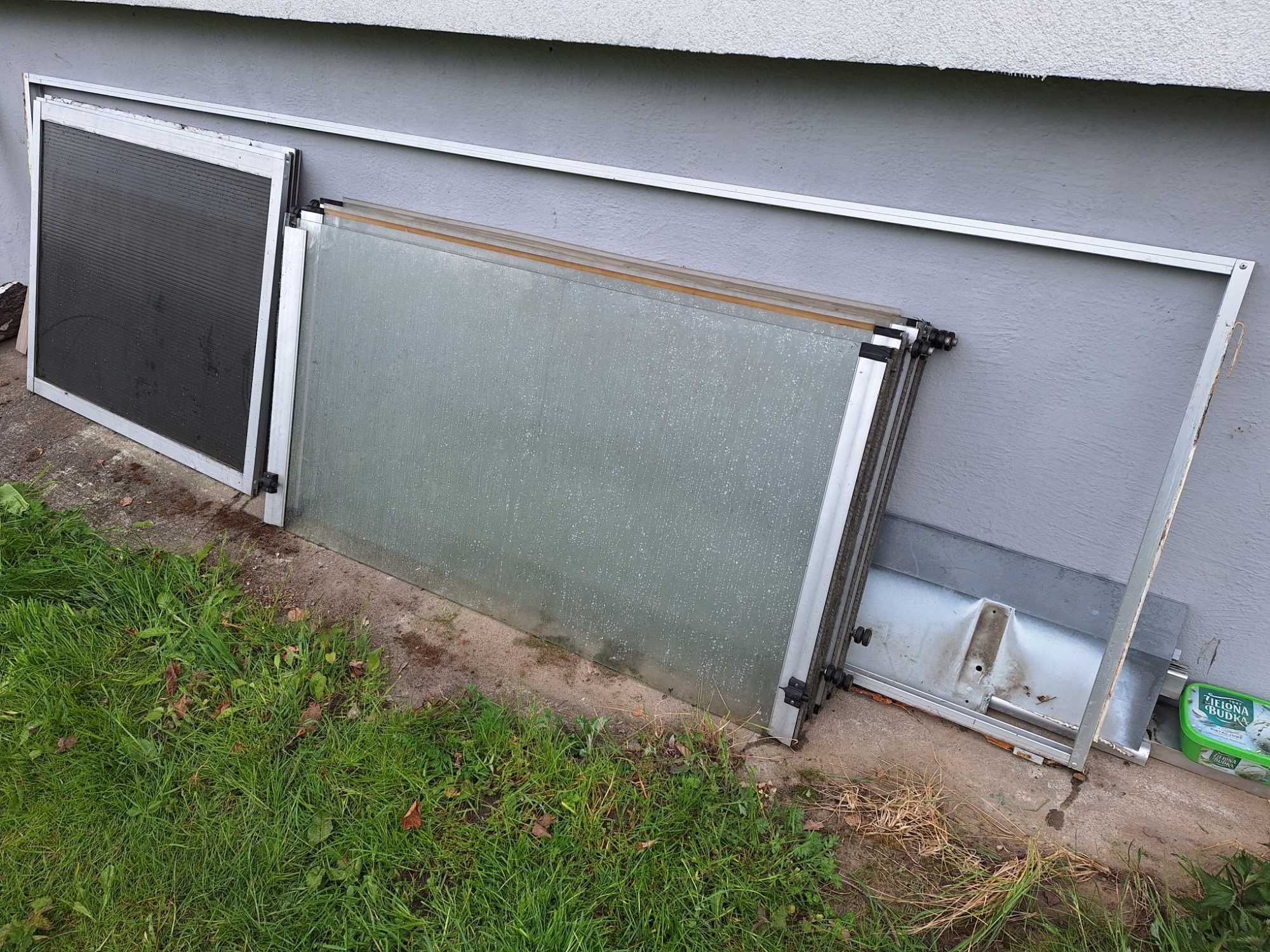 Aluminiowa zabudowa balkonu, okno (310cm x 250cm) SYSTEM BEZ RAMOWY
