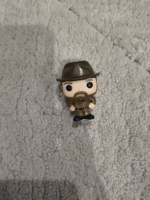 Sprzedam figurki Stranger Things Kinder joy