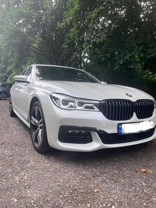 БМВ G12,в отменном состоянии!