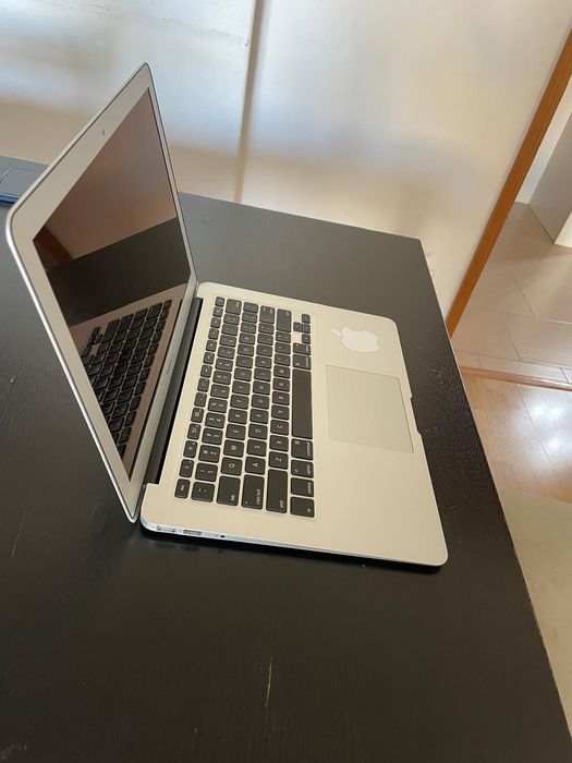 MacBook air i7 Apple