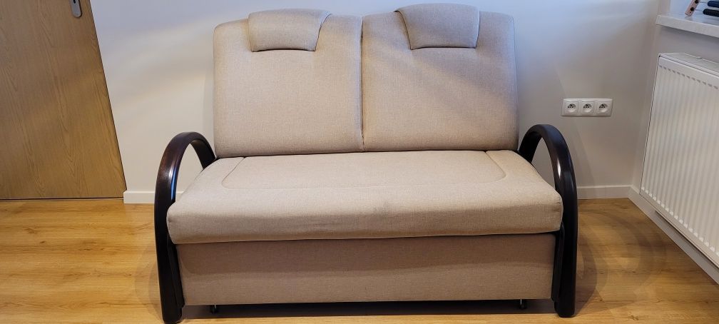 Sofa rozkładana z fotelem i ławą