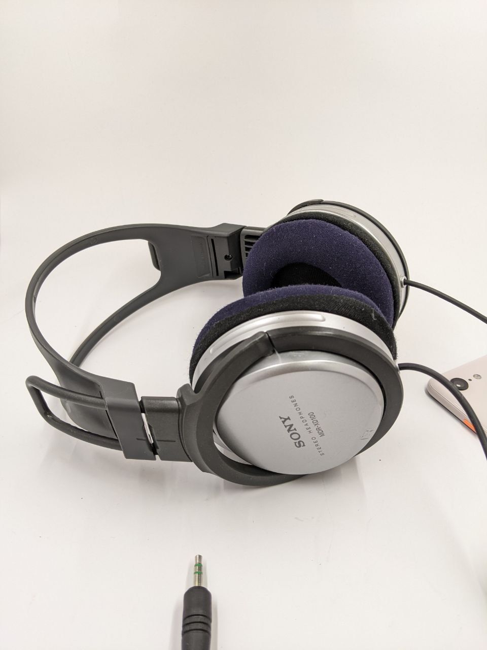 Продаж, сервіс, ремонт навушників Sennheiser Sony Razer HyperX