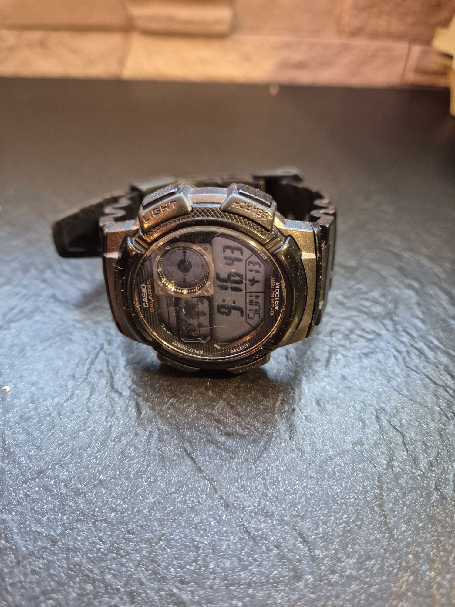 Zegarek casio AE-1000W
