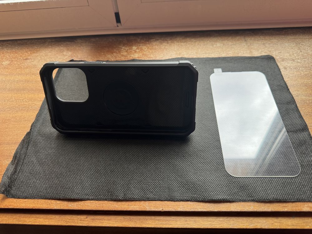 Capa iPhone 15 Pro Max PORTES GRÁTIS + protetor vidro ecrã