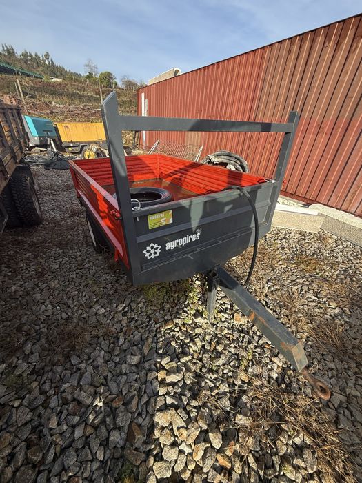 Atrelados Mini trator como novo