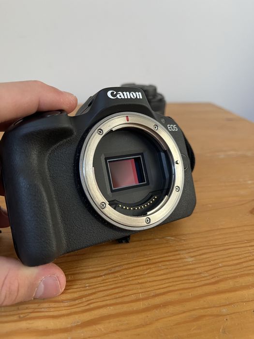 Canon EOS r50 + 50mm 1.8 rf + 18-45 rf + baterie i ładowarka