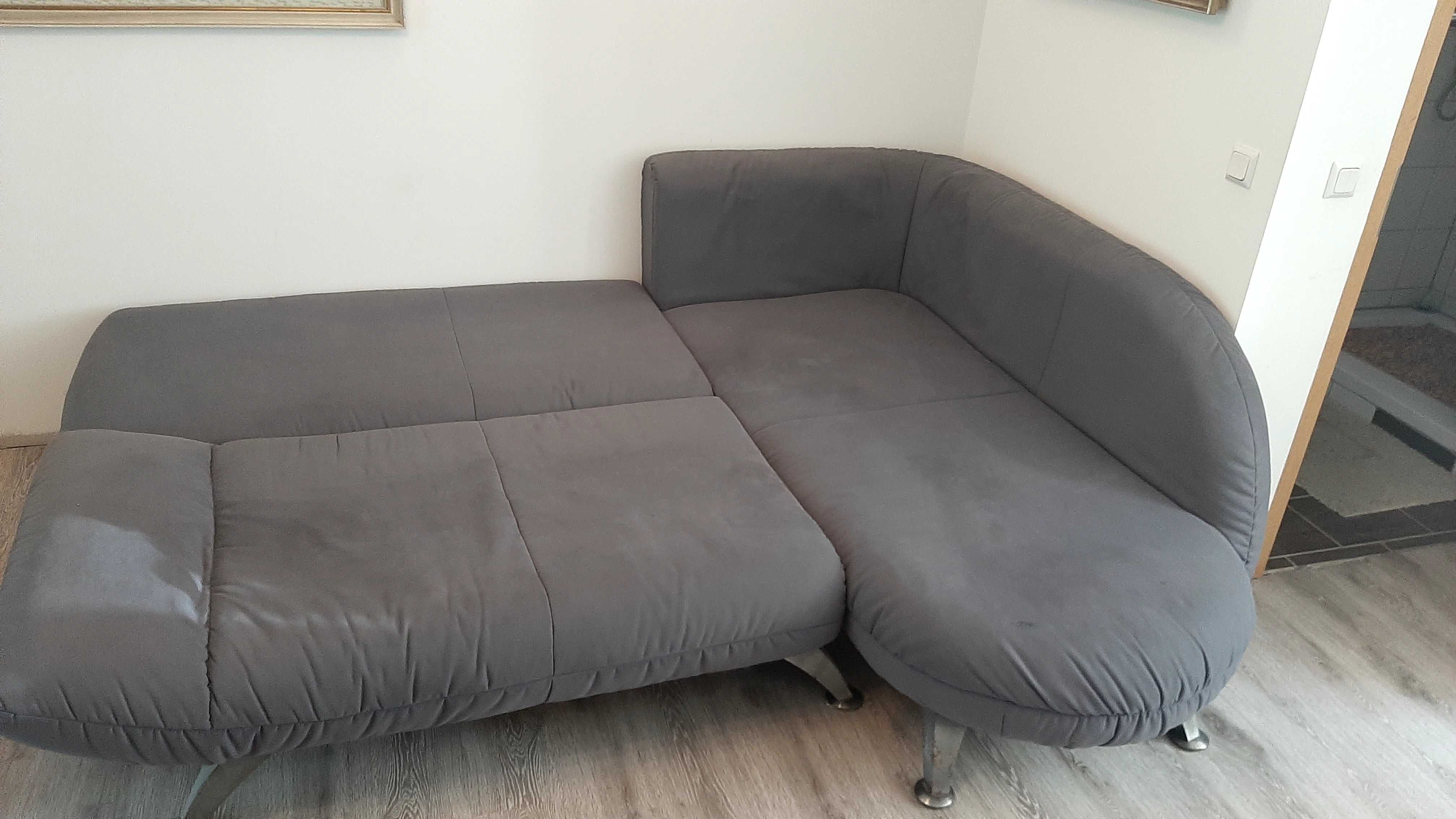 Naroznik z funkcją spania 2,4x2,0m