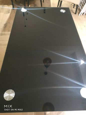 Stół szklany czarny