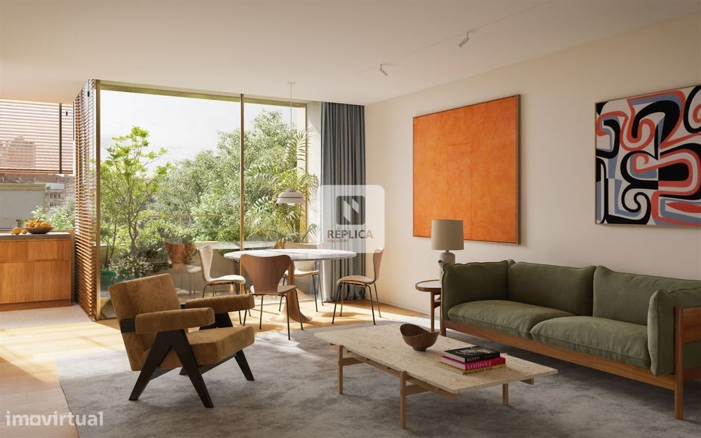 Apartamento T4 Duplex em Condomínio Fechado na Boavista