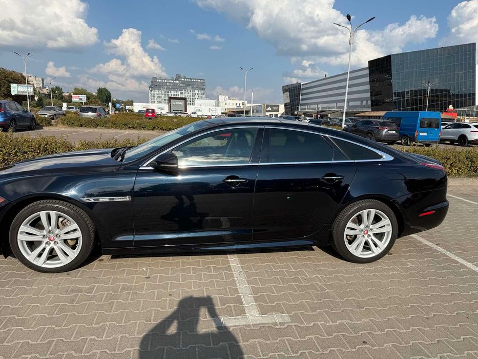Продам авто Jaguar XJ 2015 р.в.