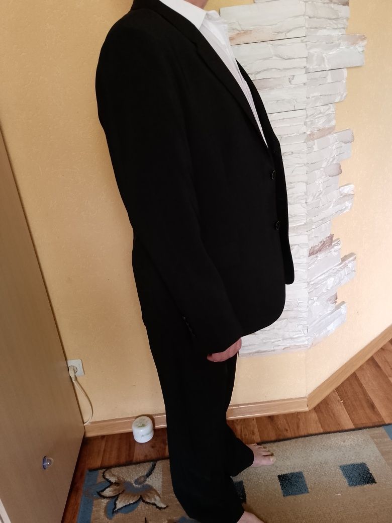 Костюм класичний чоловічий