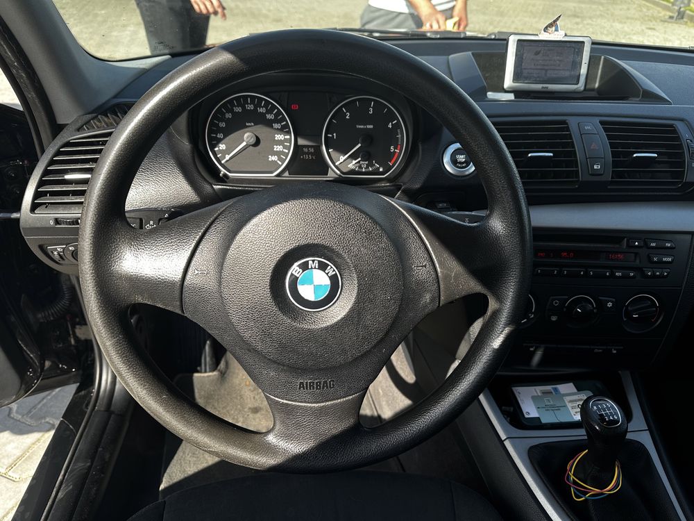 BMW 116D  продаю