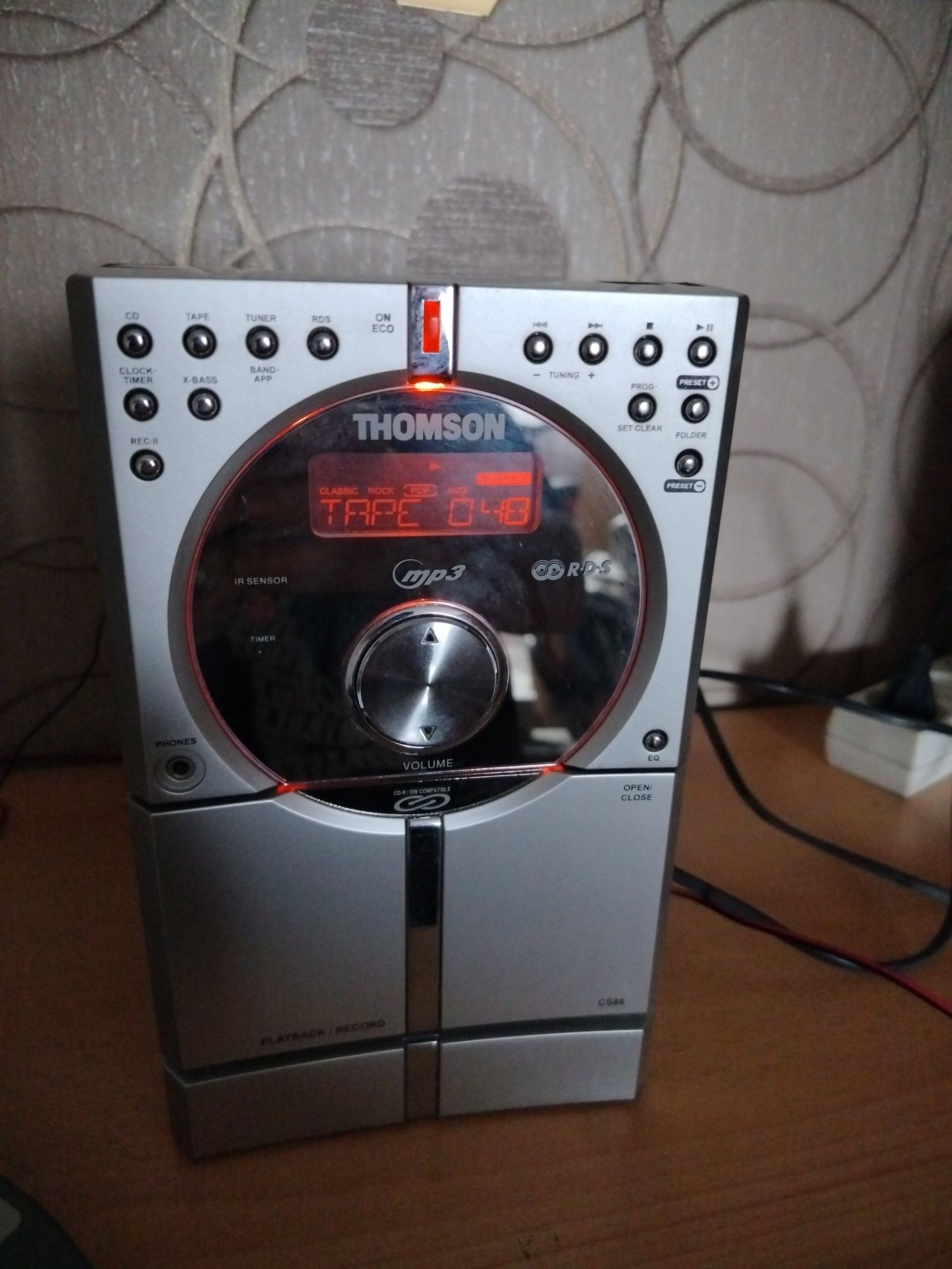 Mini wieża THOMSON z CD/MP3 + pilot + głośniki