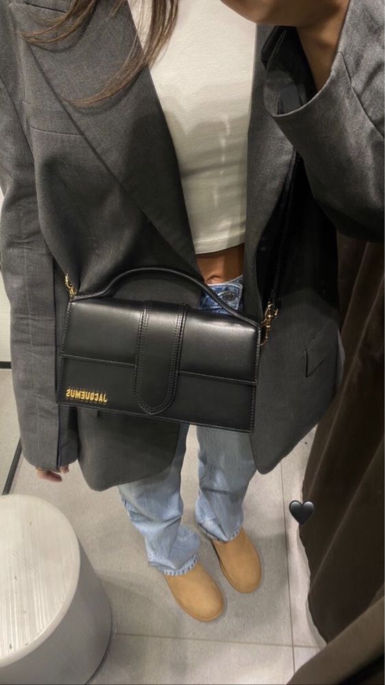 Mala da marca Jacquemus