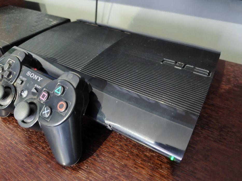 Zestaw Ps3 Konsola Sony super Slim 500 GB Pad komplet gry Hen Opis
