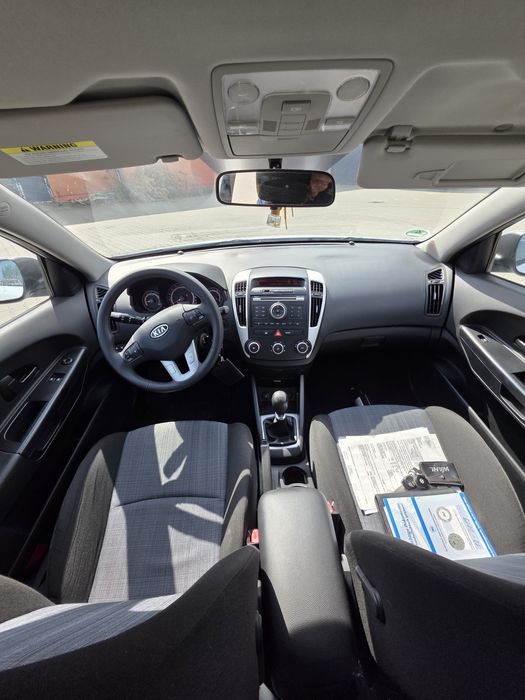 Kia cee'd 1.4 benzyna 109KM, klima, elektryka, koła x2, serwis, Niemcy