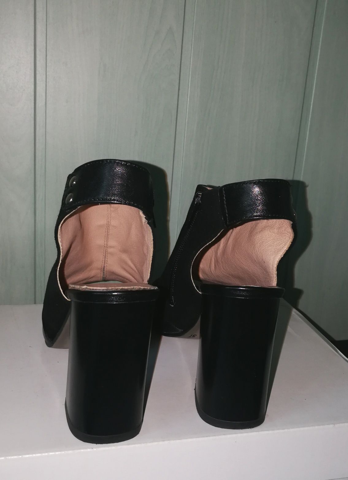 Buty P&T STELLA sandały 37 czarne skóra licowa i zamsz obcas