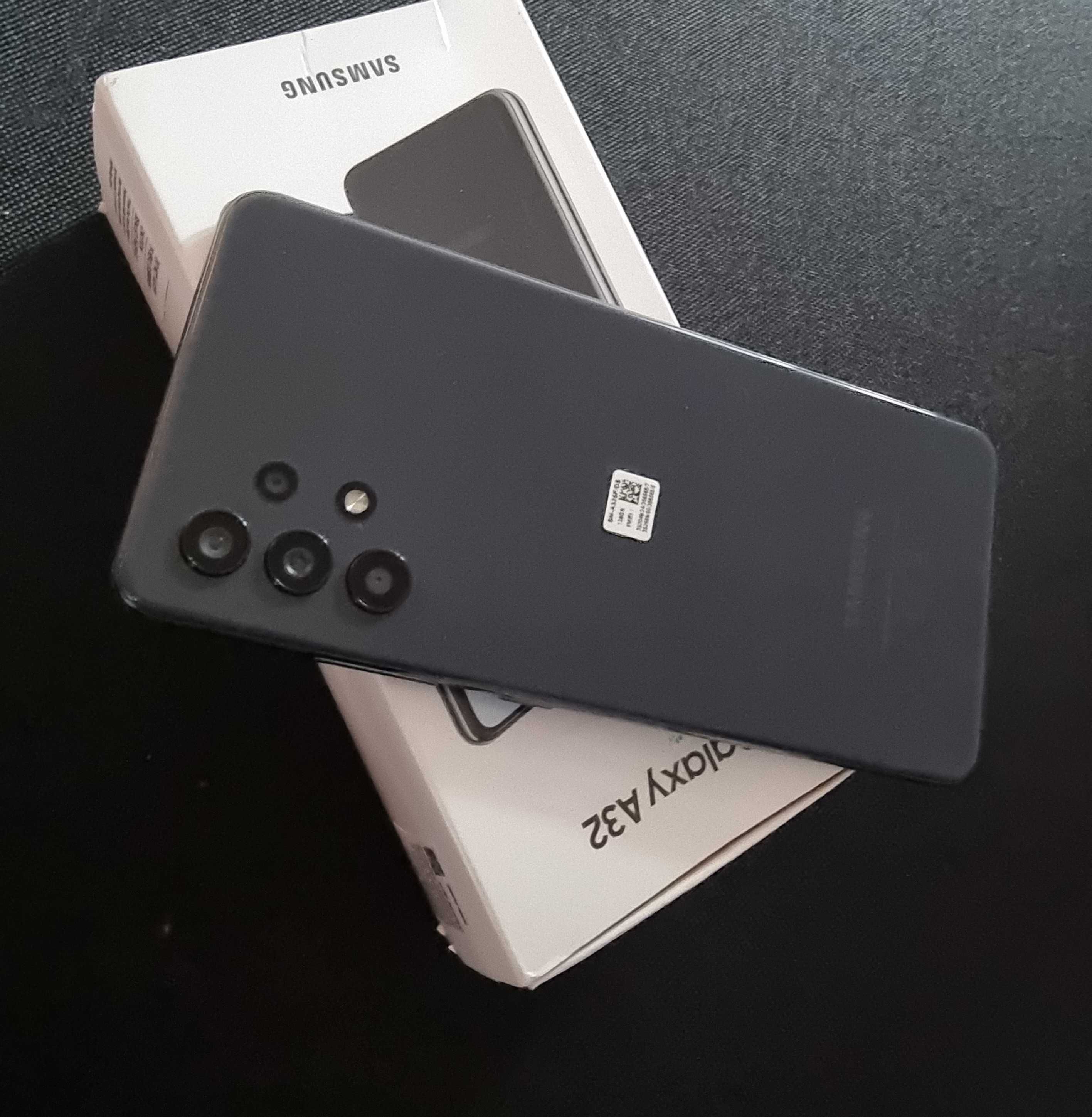 Piekny case Samsung Galaxy A32 128gb czarny zamiana zamienie amoled
