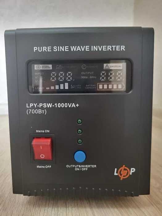 ДБЖ LogicPower LPY-PSW-1000VA+ (700Вт) 10A/20A з прав. синусоїдою 12V