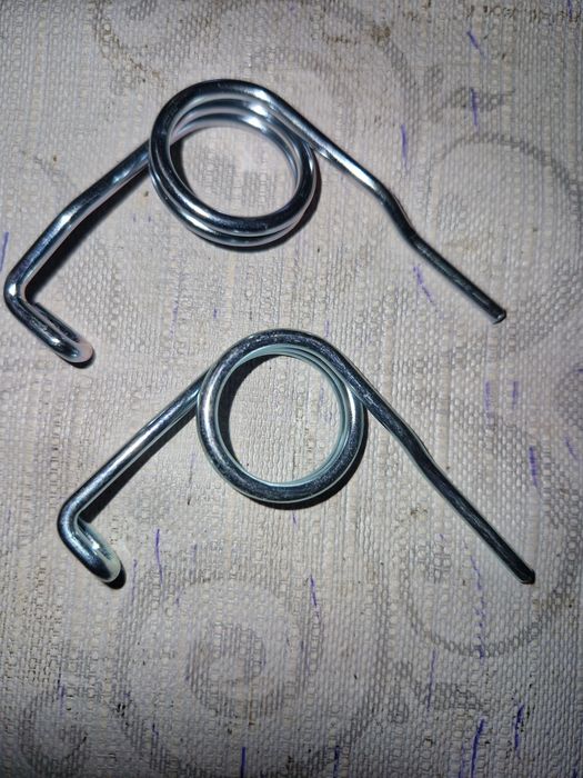 Nowe sprezyny bebna hamulca szczekotrzymacza piasty kola wsk 125 kpl