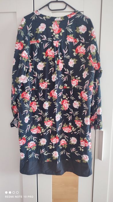 Nowa sukienka rozmiar 48
