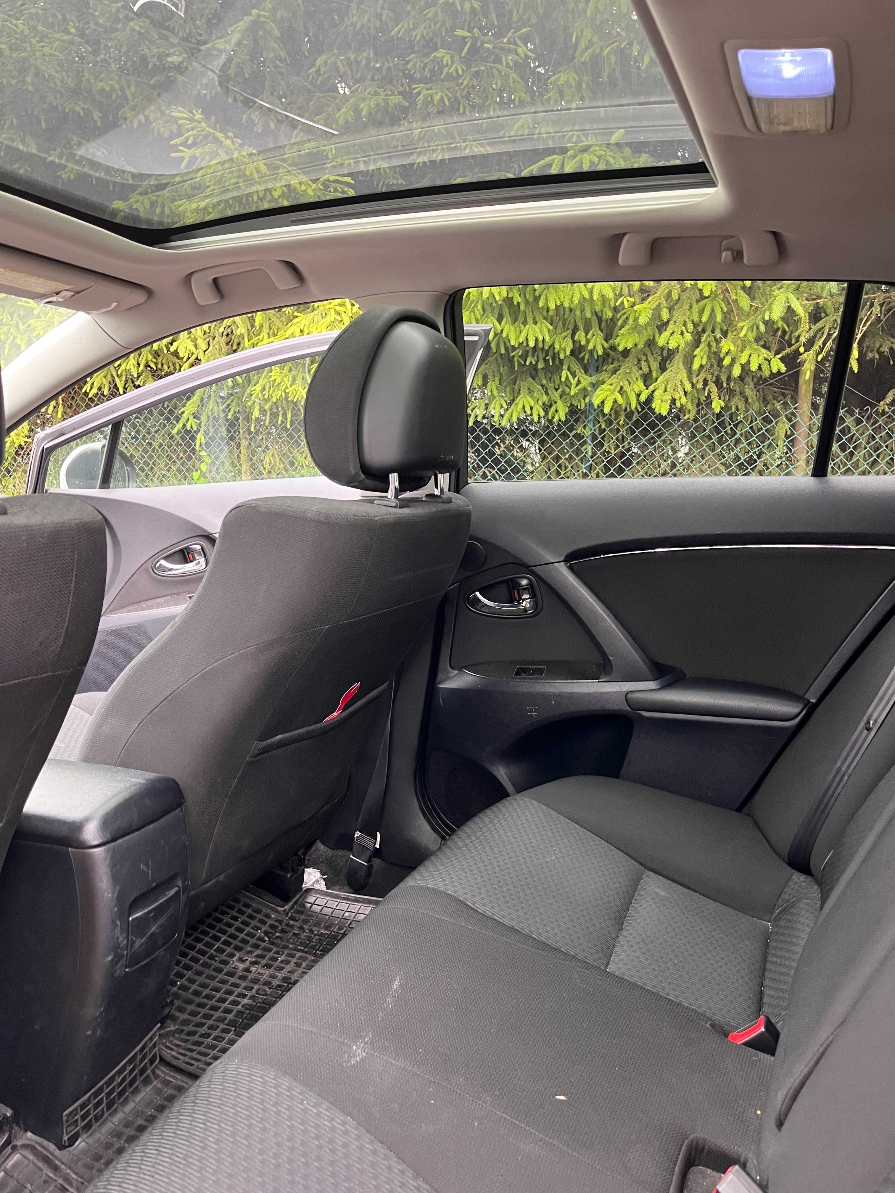 Toyota Avensis t27 2.0 D4D panorama