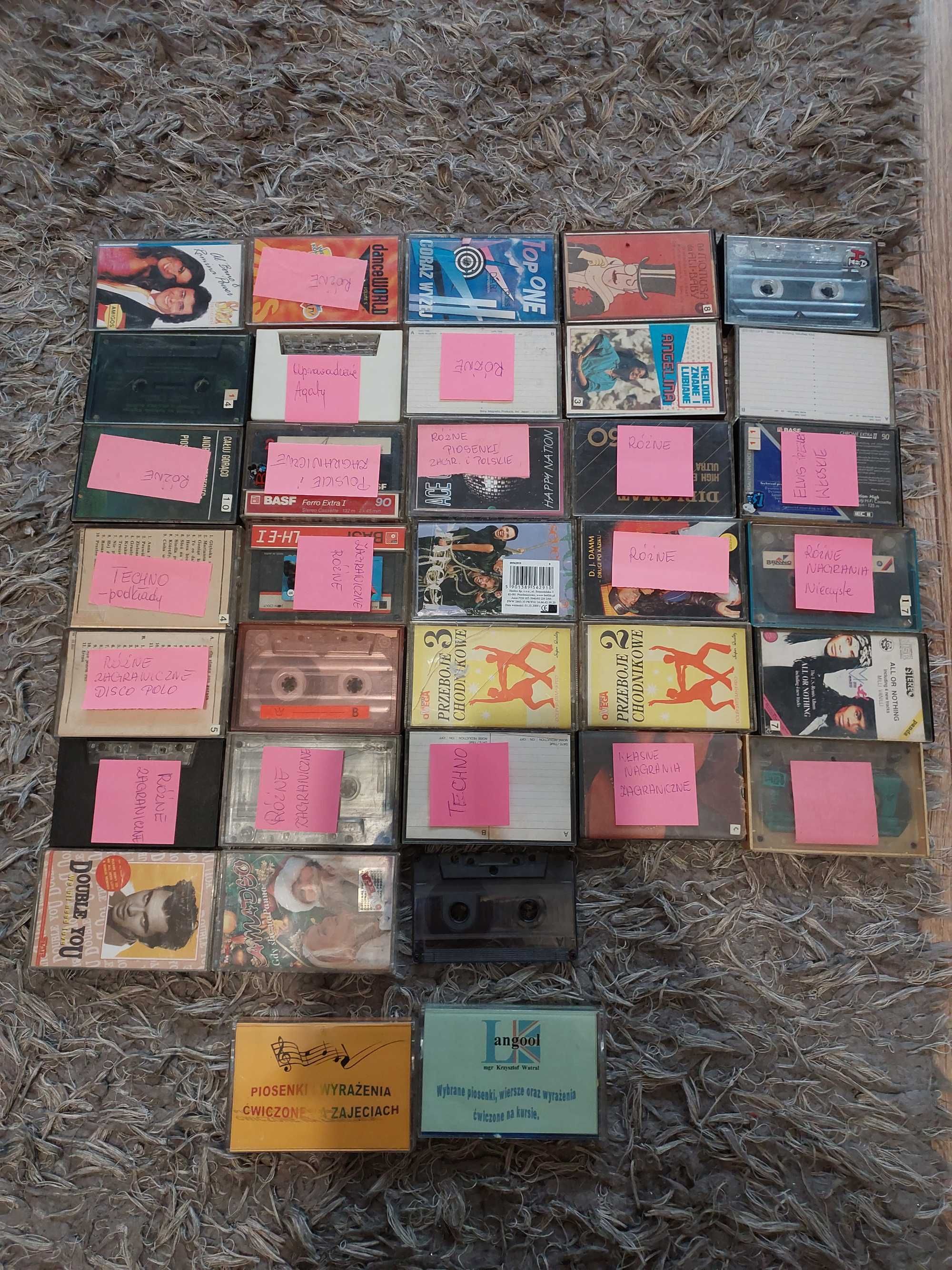 Kolekcja starych kaset magnetofonowych z czasów PRL 35 sztuk