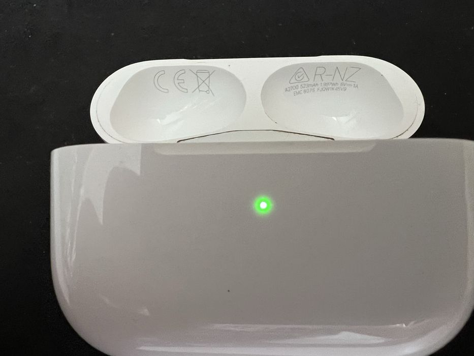 кейс AirPods Pro 2 (Lightning)