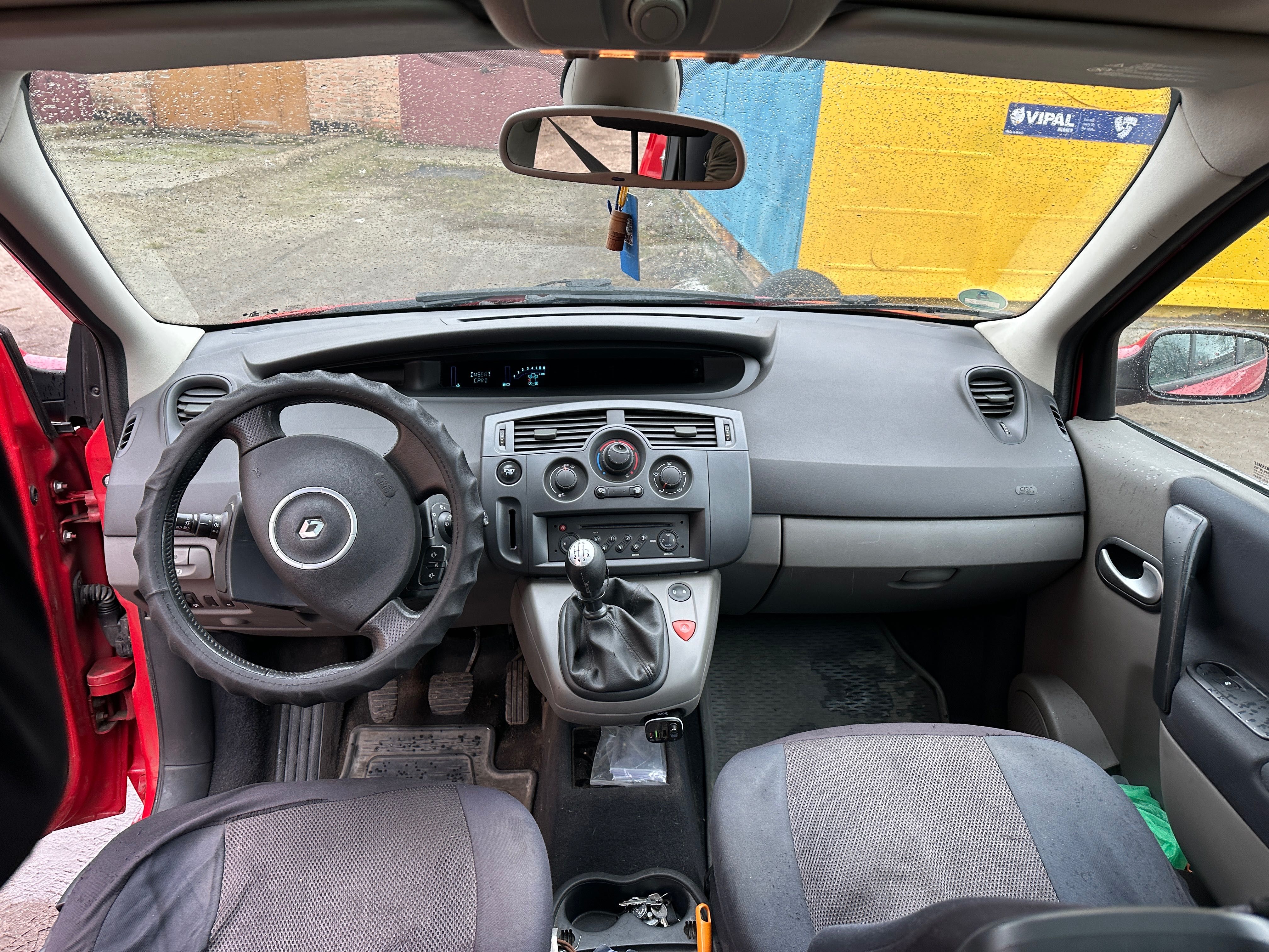 Renault Scenic II 2008 -7 місний 5800.  торга нет