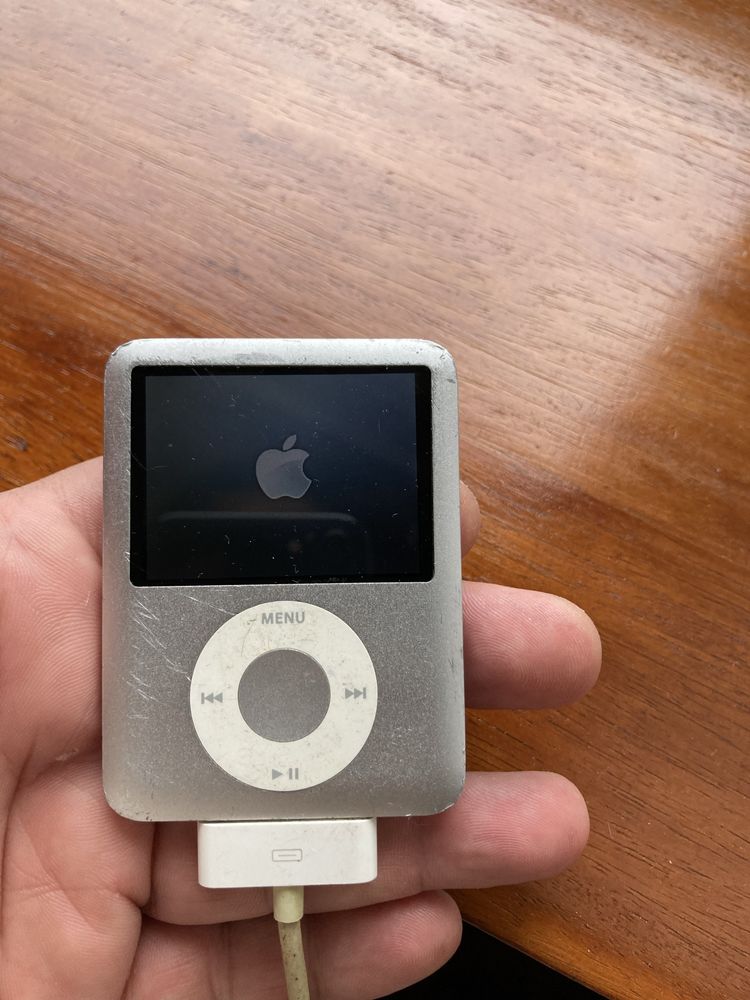 Ipod 3 nano 4 gigas ( colecao)