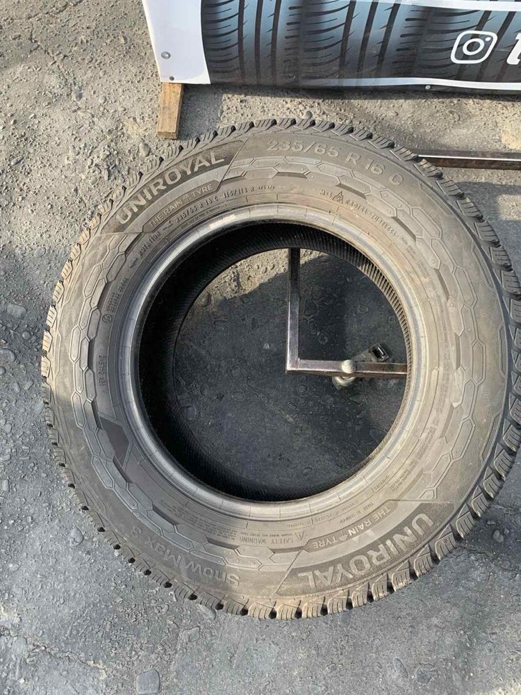 Шини 235/65 R16C Uniroyal  зима 2021 рік 7,8 мм