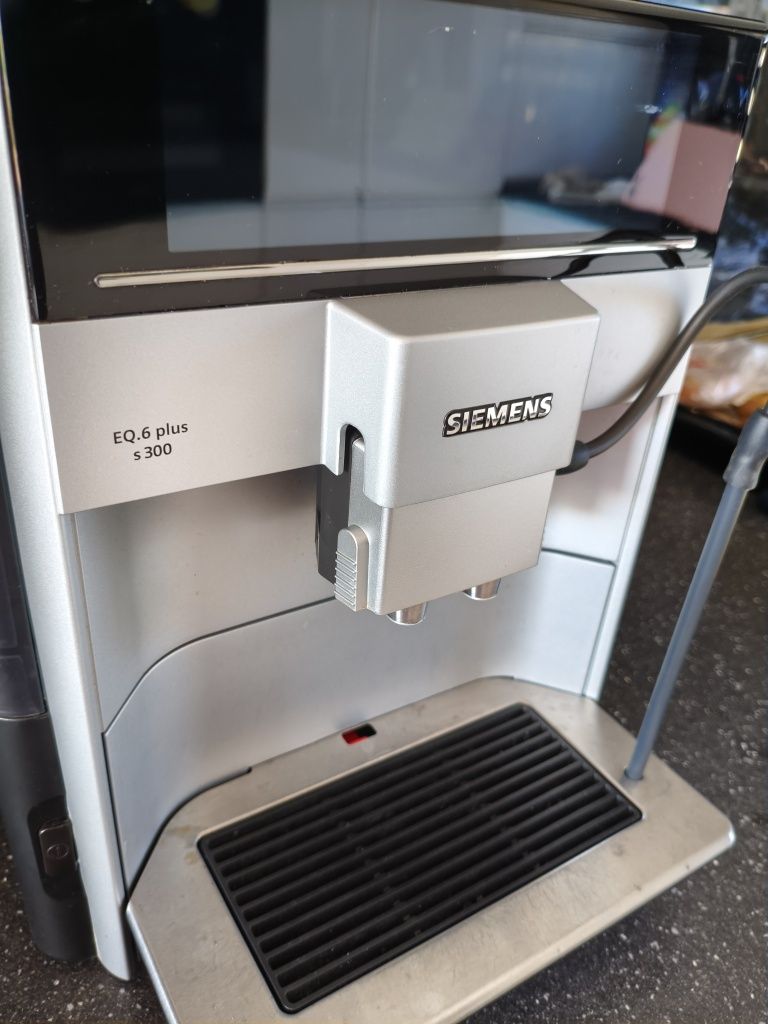Ekspres ciśnieniowy Siemens Eq. 6 Plus S300