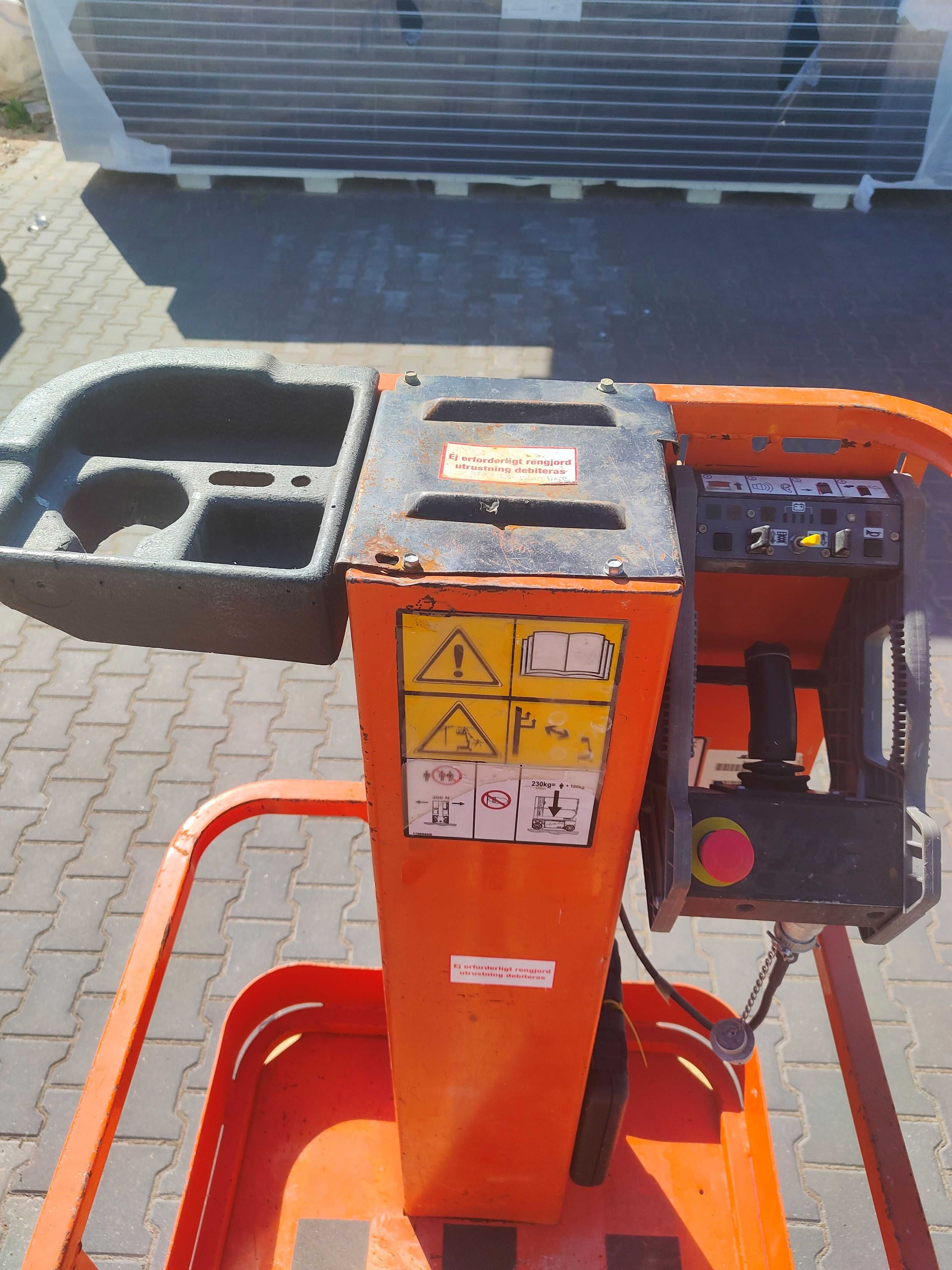JLG 1230 ES podnośnik kolumnowy nożycowy zwyżka samojezdna masztowa