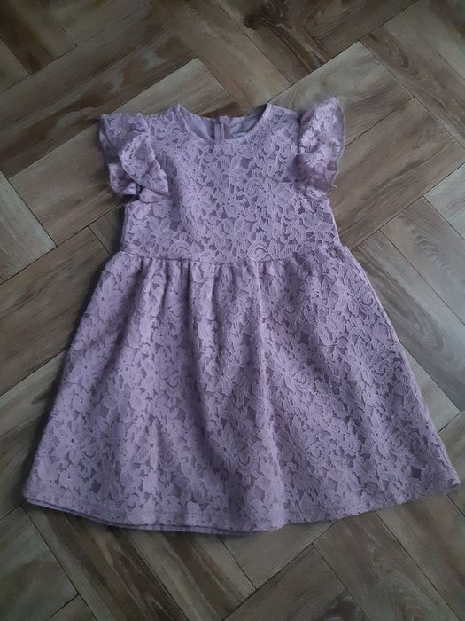 Elegancka sukienka dla dziewczynki rozm. 110 cm Sinsay