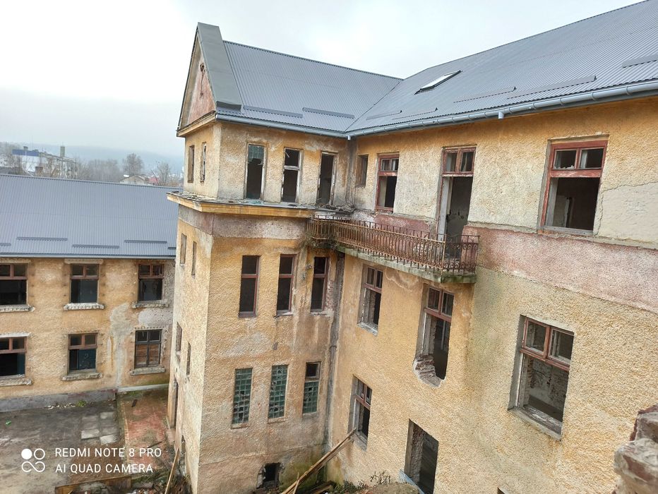 Продаж- ОБМІН багатоквартирного будинку м.Рава Руська.