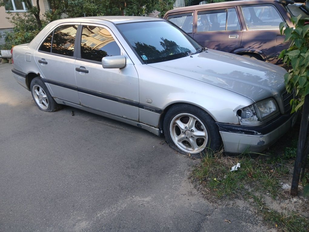 Продам не дорого авто