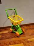 Carrinho de compras de brincar.