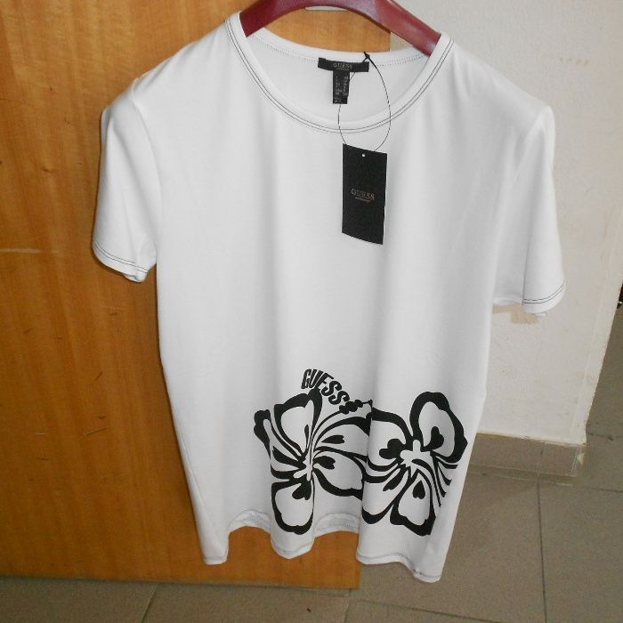Tshirt da marca Guess Nova Original