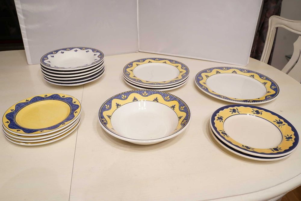 Serviço de faiança azul e amarelo – estilo provençal