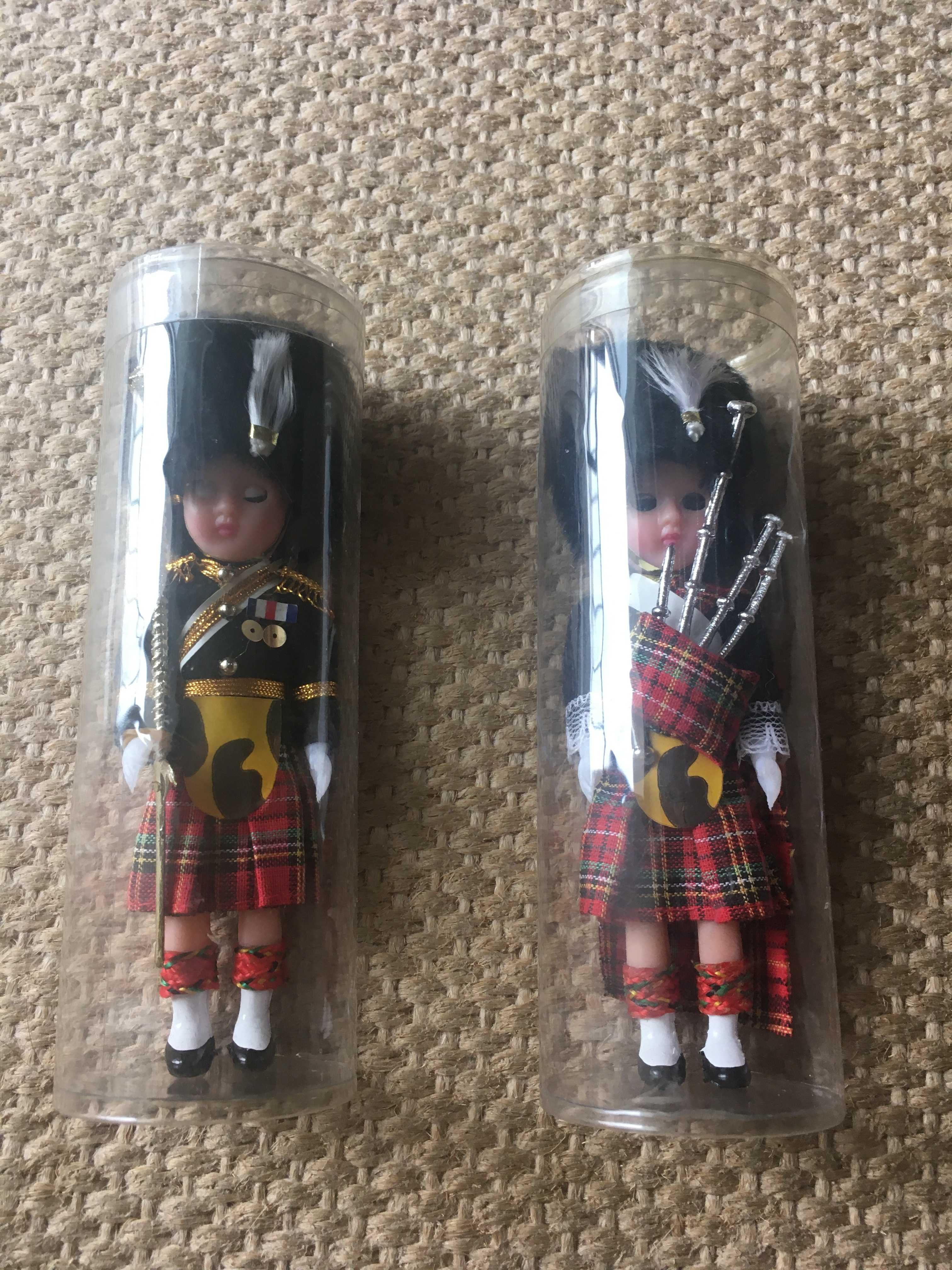 Bonecos da Escócia novos