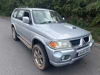 Mitsubishi Shogun Sport 2004r.
