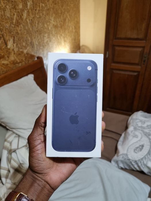 iPhone 17 pro como novo 256Gb 25 dias de uso