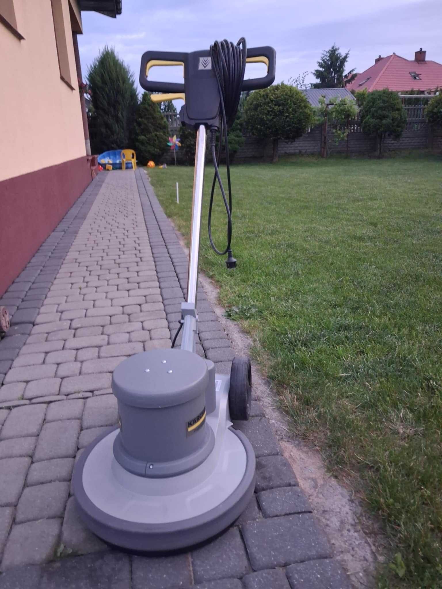 Szorowarka do dywanów