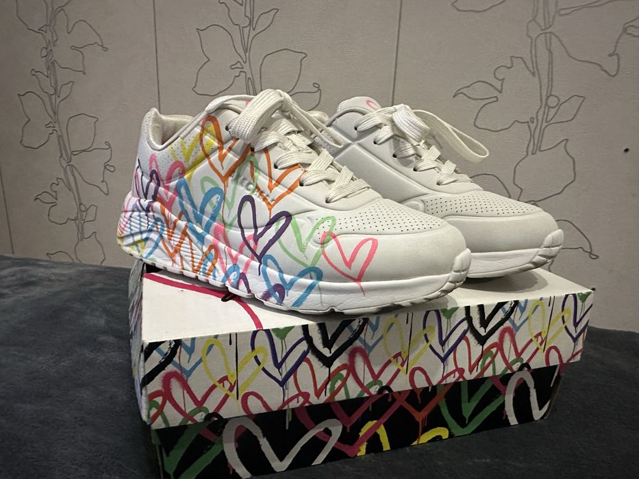 Кроссовски Skechers