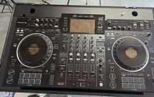 Pioneer XDJ XZ + CASE