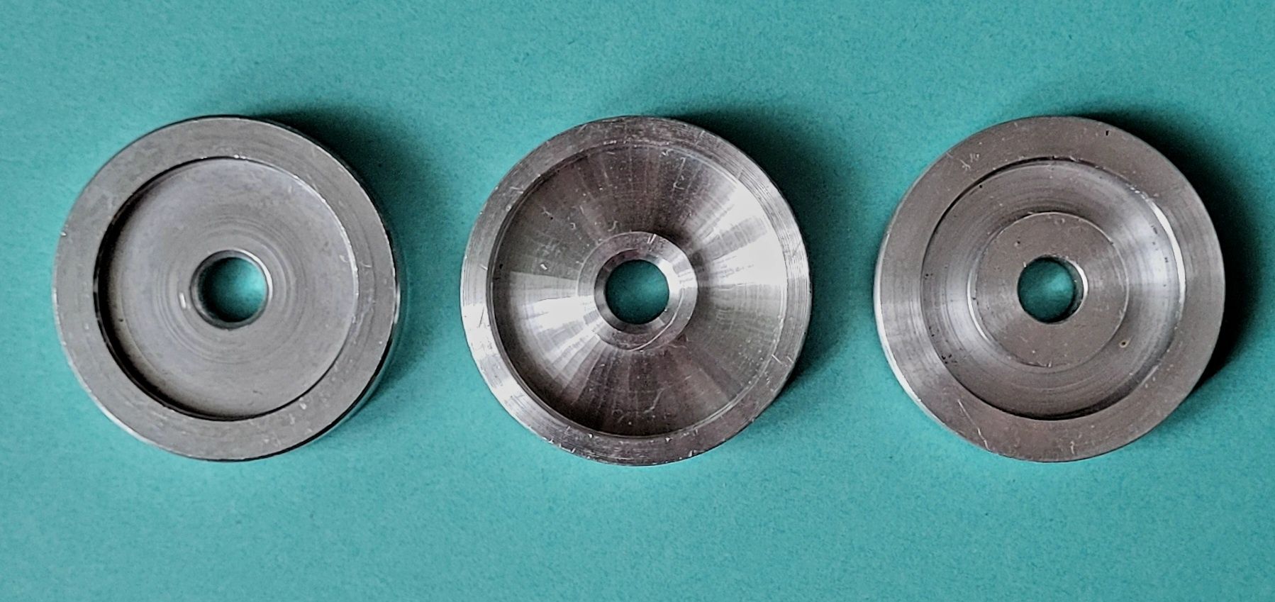 Kolekcjonerskie aluminiowe adaptery do singli lata 60-80-te XX wieku!