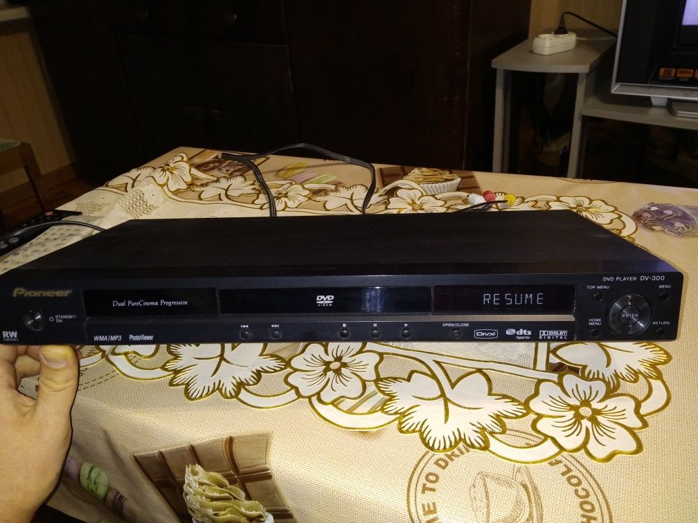 Продам DVD player Pioneer DV-300