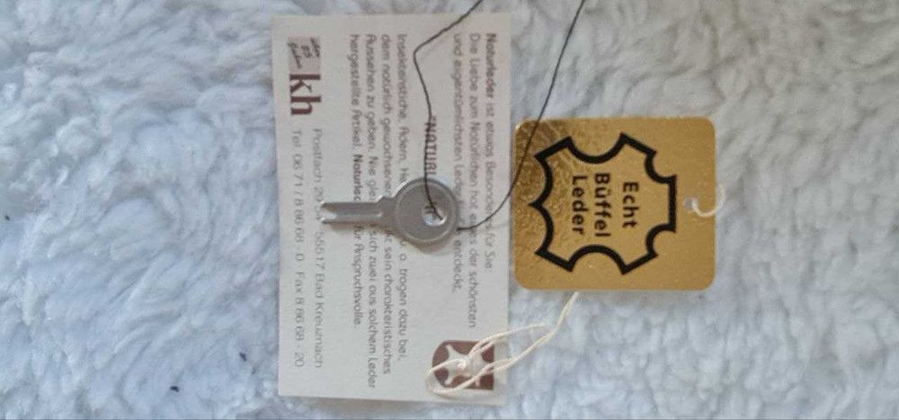 Шкіряний чоловічий портфель.